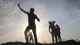 Mencoba Tikam Polisi Israel, Gadis Palestina Ditembak