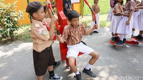 Ahok Siap Beli Lahan Warga untuk Bangun Taman Anak