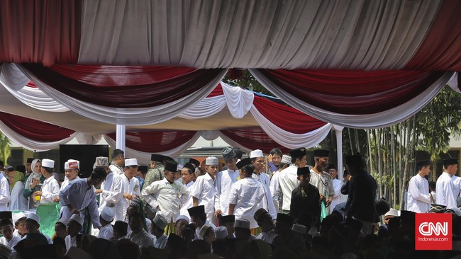 Sejarah mencatat bahwa para santri telah mewakafkan hidupnya untuk mempertahankan kemerdekaan Indonesia dan mewujudkan cita-cita kemerdekaan.