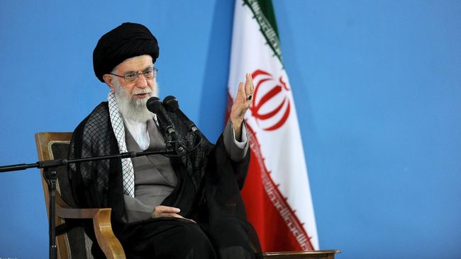 Khamenei Perintahkan Persiapan Pengayaan Uranium