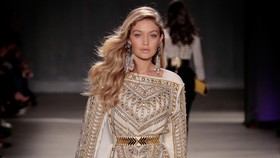 Debut Gigi Hadid Jadi Sutradara Video Musik Kekasih