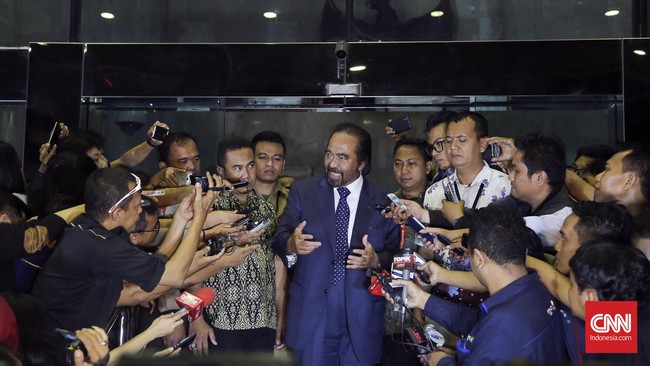 Ketua Umum Partai NasDem tersebut juga membantah tudingan dugaan pengamanan kasus di Kejaksaan Agung.