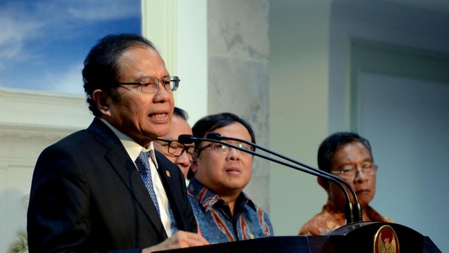 Pemerintahan Jokowi disebut mewarisi defisit neraca perdagangan, neraca pembayaran, APBN, dan defisit transaksi berjalan dari pemerintah masa lalu.