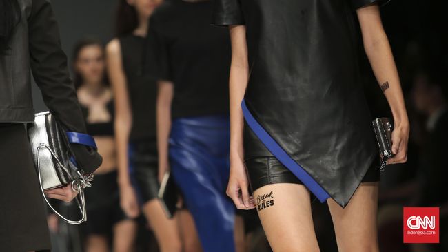 Tex menyatakan dukungannya terhadap model dan juga diva fesyen di Asia. Baginya, fesyen Asia lebih komersil dibandingkan dengan Hollywood.