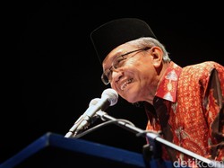 Ulang Tahun ke-85, Taufiq Ismail Ingatkan Tahayul dan Main Handphone