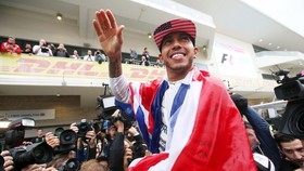 Foto-foto Terbaik Lewis Hamilton Sang Juara Dunia