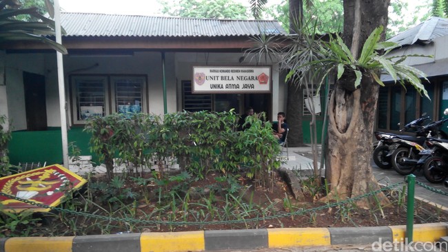 Polres Jaksel masih menunggu penyelidikan tim Universitas Katolik Atma Jaya terkait tewasnya mahasiswa kampus tersebut, Vicli Perdamean Tambunan (18).