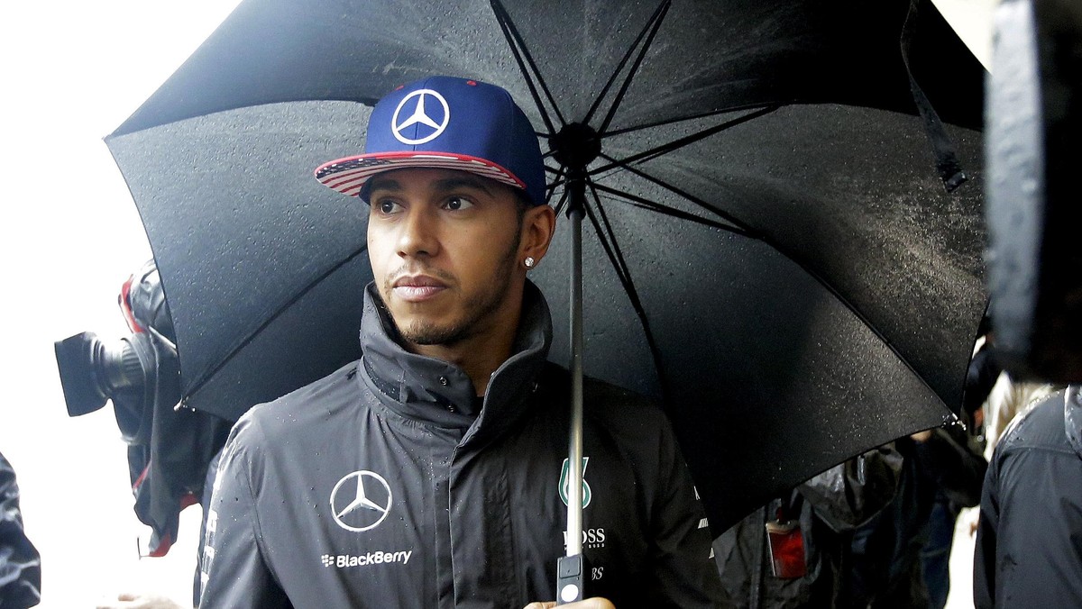 Foto-foto Terbaik Lewis Hamilton Sang Juara Dunia
