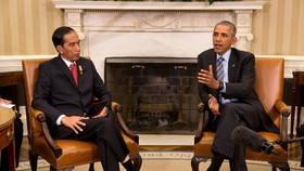 Jokowi dan Obama Bicarakan Isu Kebakaran Hutan