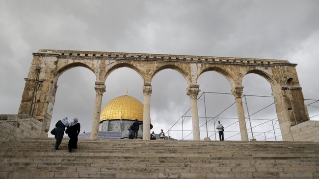 Israel membekukan hubungan dengan UNESCO setelah draft resolusi yang tidak menyebutkan mengapa situs suci di Yerusalem berarti bagi umat Yahudi.