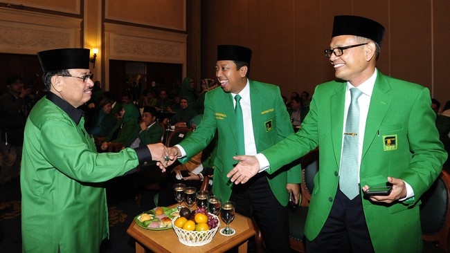 Pesepuh PPP menginginkan agar digelar Muktamar Islah sebagai jalan keluar polemik kubu Muktamar Surabaya dan Muktamar Jakarta, yang telah disampaikan ke Jokowi.