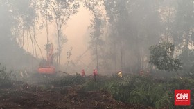 Hujan Lima Jam, Api di Sumatra Selatan Belum Juga Padam
