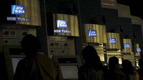 BCA Perpanjang Tarik Tunai Gratis Sampai Besok