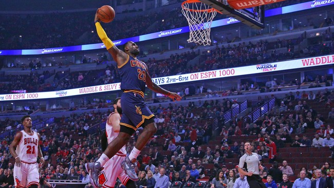 Seorang reporter media lokal Cleveland, Amerika Serikat, menjadi saksi betapa LeBron James yang tak bisa melihat pakaian kotor berantakan di ruang ganti.