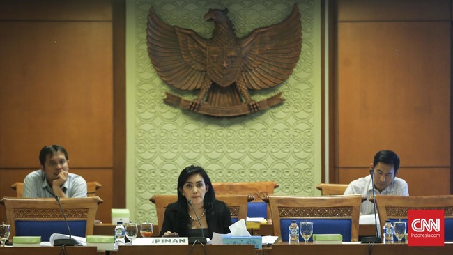 Ketua Pansus Pelindo II Rieke Dyah Pitaloka datang ke Gedung BPK bersama Wakil Ketua Aziz Syamsuddin untuk meminta audit investigasi Pelindo II.