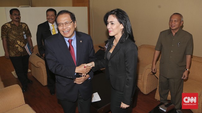 Ada hal-hal buruk yang menimpa pihak pemberi keterangan selama proses pansus berjalan seperti ancaman dipecat, dimutasi, ataupun demosi terhadap karyawan JICT.