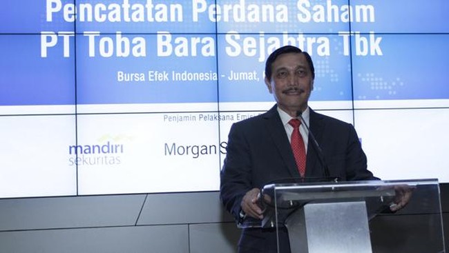 Penurunan laba bersih terjadi menyusul melemahnya harga batubara dunia yang saat ini sudah berada di bawah level US$ 60 per ton.