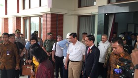 Jokowi dan Luhut Rapat di Rumah Dinas Bupati OKI Sumsel