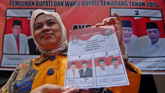 Di Provinsi Jawa Timur, Daerah Istimewa Yogyakarta dan Jawa Tengah ada ratusan pelanggaran yang dilaporkan ke Badan Pengawas Pemilu setempat. 