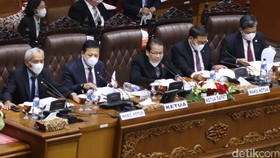 Usai Lobi Politik RAPBN 2016, Fadli Zon Melapor ke Prabowo