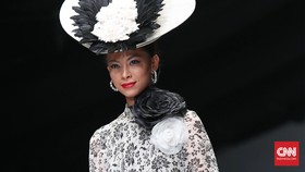 Cara Chossy Latu Bikin Batik Cap 'Naik Kelas'