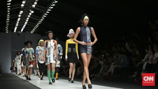 Karena telalu banyak model yang tak sehat dan mengidap anoreksia, pemerintah Perancis wajibkan model untuk mendapatkan surat keterangan sehat dari dokter.