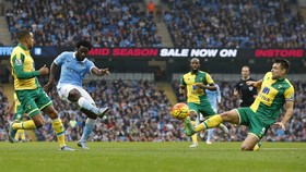 Arsenal Alihkan Buruan kepada Wilfried Bony