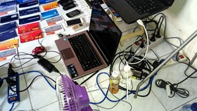 Polisi Tangkap Bos Penipuan SMS di Makassar