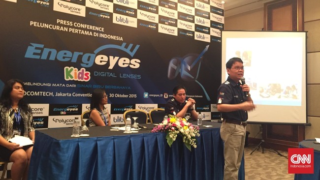 Tidak semua orang mengetahui efek samping yang ditimbulkan dari penggunaan gadget secara berlebihan bagi kesehatan manusia.