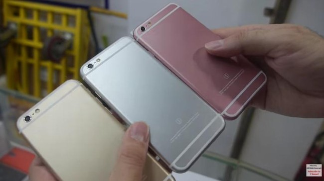 Belum genap dua bulan dipasarkan, sudah beredar tiruan iPhone 6s yang bentuknya amat mirip.