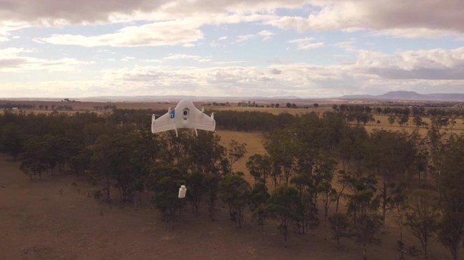 Google sedang berbicara dengan regulator penerbangan AS terkait sistem kontrol trafik drone yang memakai teknologi seluler dan Internet.