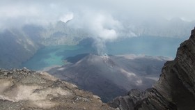 Gunung Barujari Masih Berstatus Waspada Level II