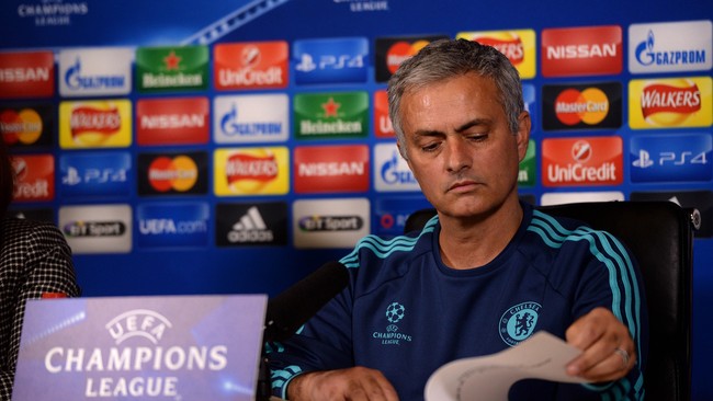 Manajer Chelsea, Jose Mourinho, yakin tidak akan dipecat jika The Blues dikalahkan FC Porto dan gagal lolos ke babak 16 besar Liga Champions.
