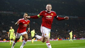 Rooney: Sebuah Kehormatan Menyamai Rekor Denis Law