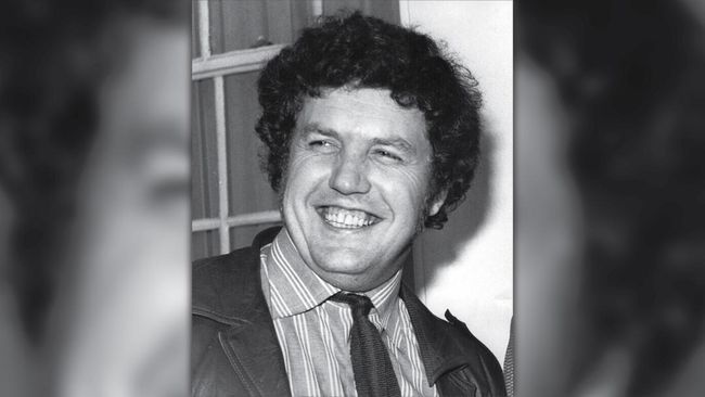 Aktor kawakan Colin Wellan akhirnya tutup usia setelah berjuang melawan penyakit Alzheimer.