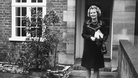 Tas Ikonik Margaret Thatcher akan Dilelang