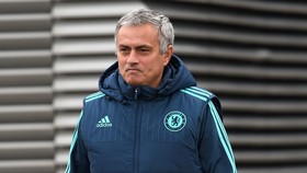 Monaco Bantah Berusaha Rekrut Mourinho