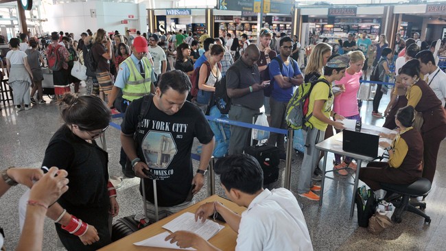 Debu vulkanis terdeteksi kembali di bandara dan wilayah sekitar bandara I Gusti Ngurah Rai, Denpasar, Bali.