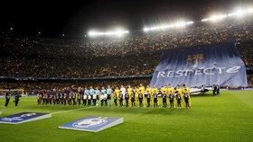 Protes untuk UEFA Mengisi Malam Barcelona