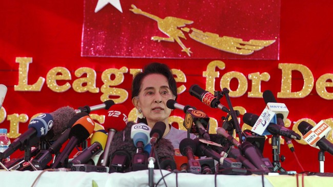 Militer Myanmar tampaknya akan melepas genggaman atas kekuasaan agar tercipta kemakmuran dan kemajuan yang kini jauh tertinggal dari negara tetangga. 