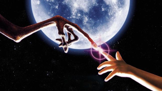 Mendengar kabar menyedihkan ini, produser legendaris yang juga memiliki andil dalam film E.T., Steven Spielberg, angkat suara.