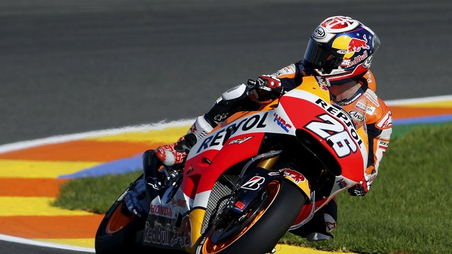 Dani Pedrosa mencatatkan waktu terbaik dalam latihan bebas kedua MotoGP Spanyol di sirkuit Jerez. Sementara itu Rossi dan Marquez berada di luar 10 besar.