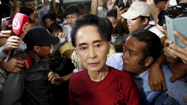 Lewat penghitungan cepat, NLD menang telak dalam pemilu demokratis pertama Myanmar dalam 25 tahun terakhir. Namun hasil resmi pemilu Myanmar masih belum keluar.