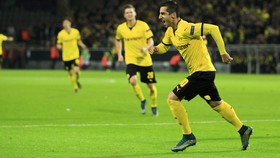 Predikat Raja Assist Oezil Dilengserkan Pemain Dortmund