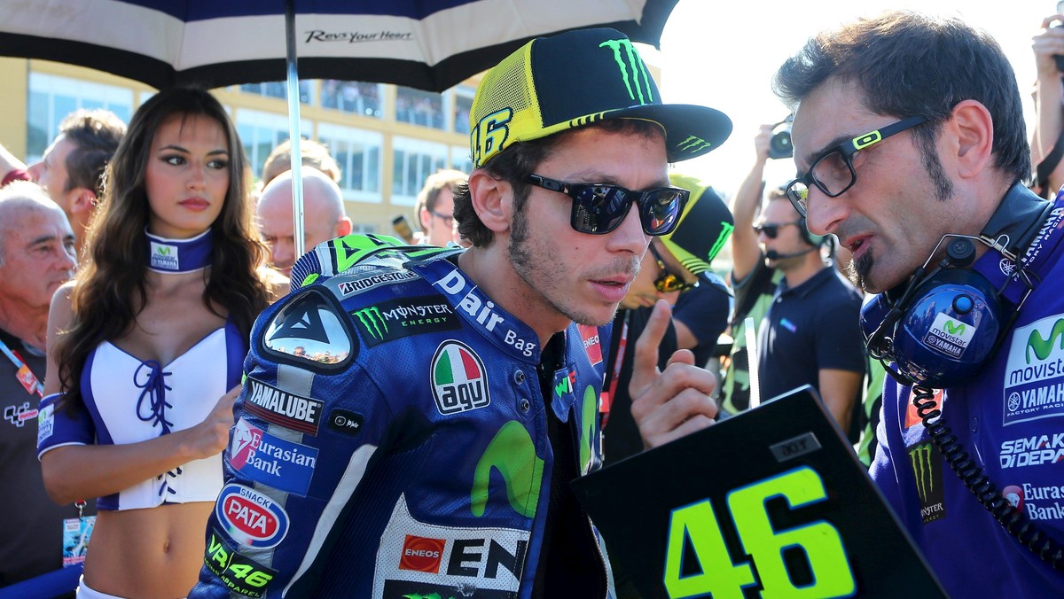 Foto-foto Terbaik Balapan Terakhir MotoGP 2015