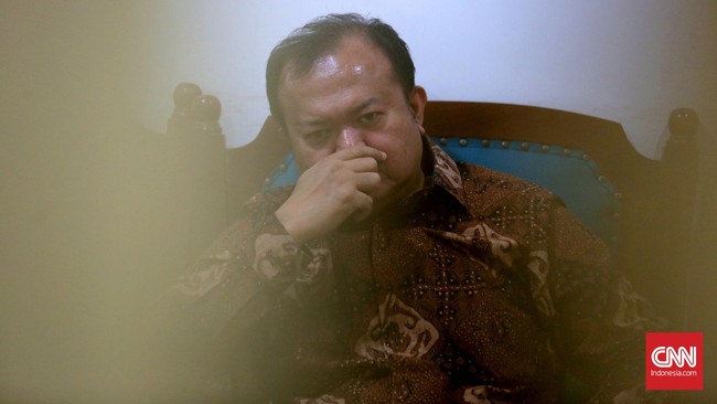 Rio Capella membantah telah meminta uang Rp200 juta Evy Susanty istri Gubernur Sumatera Utara non aktif Gatot Pujo Nugroho.