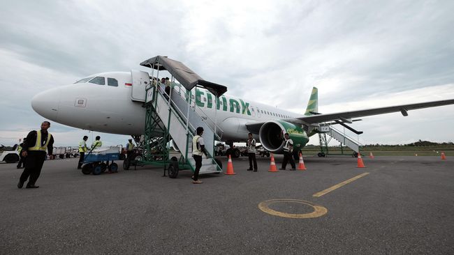 Citilink membenarkan ada penumpang merokok di pesawat mereka. Peristiwa itu terjadi pada penerbangan Citilink QG 949 rute Batam ke Surabaya pada Sabtu (18/11).