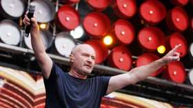 'Not Dead Yet,' Kisah Pasang Surut Kehidupan Phil Collins