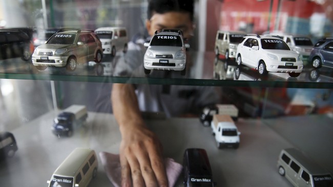 Perusahaan pembiayaan (multifinance) tercatat masih mampu membukukan pertumbuhan bisnis ditengah penjualan mobil yang masih stagnan
