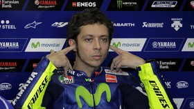 Rossi Kaget Michelin Tarik Dua Kompon Ban